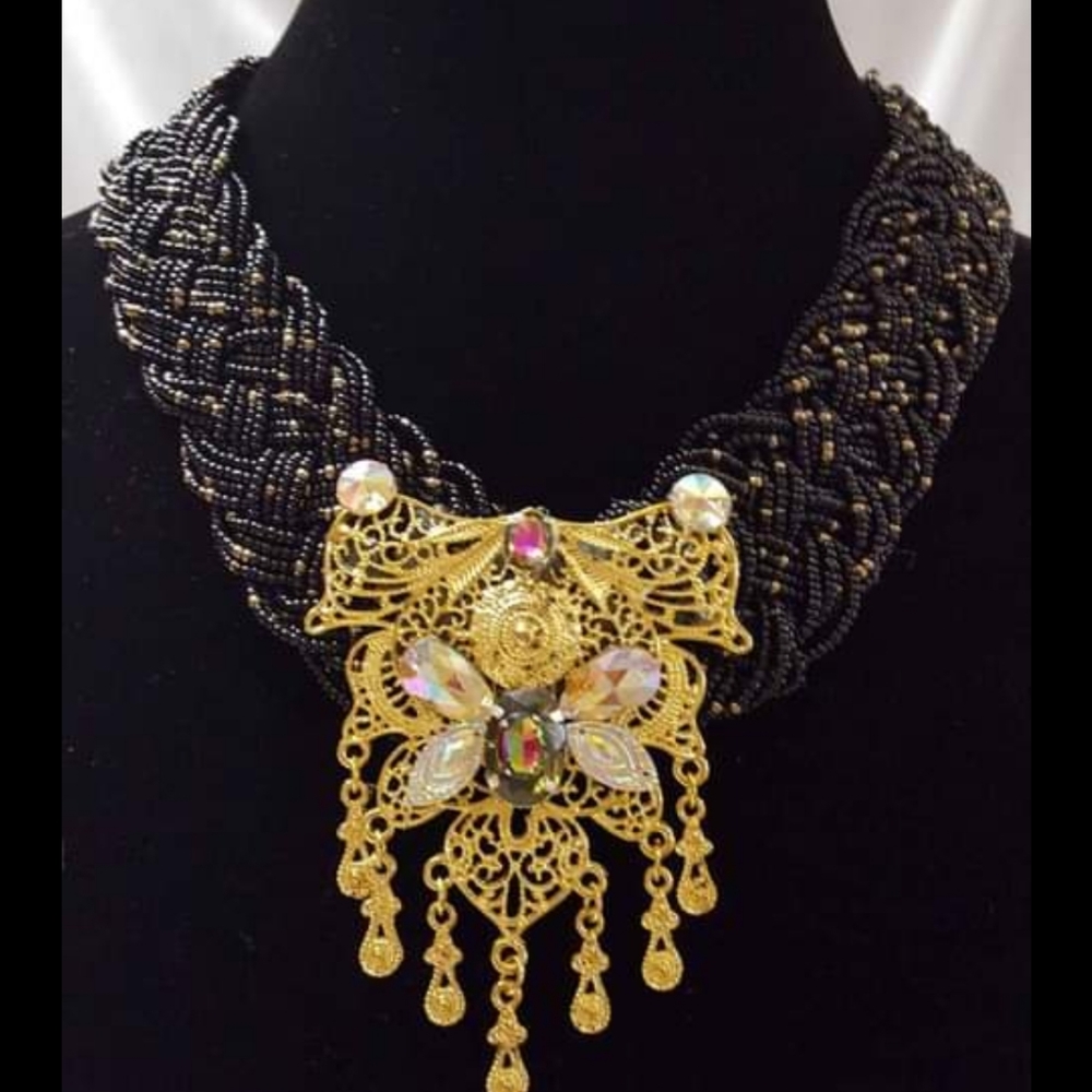 Elegant Black Beads Choker Necklace